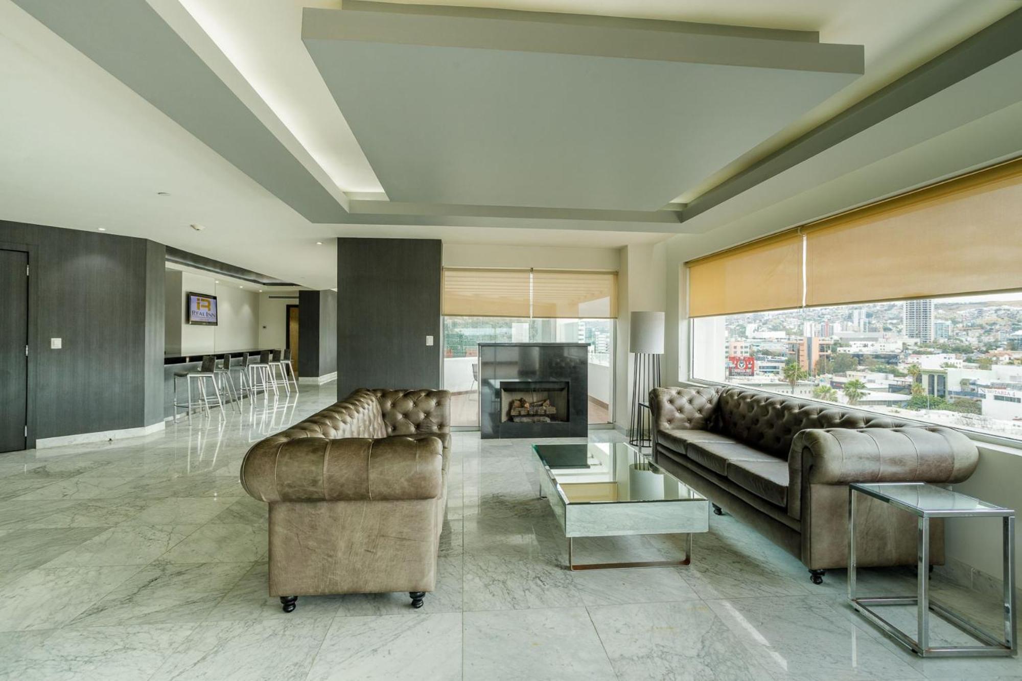 Real By Camino Real Hotel 5*