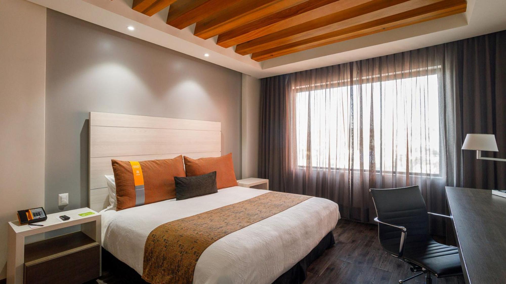 Real By Camino Real Hotel 5*